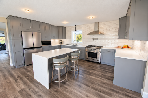 5006 W River Road NW, Rochester, MN 55901
