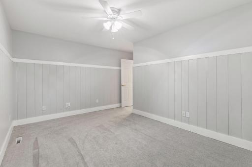 1860 Juneau Lane N, Plymouth, MN 55447