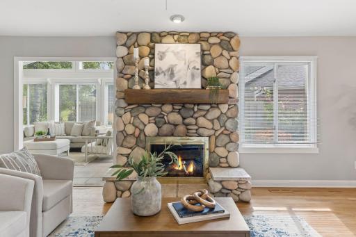 1860 Juneau Lane N, Plymouth, MN 55447