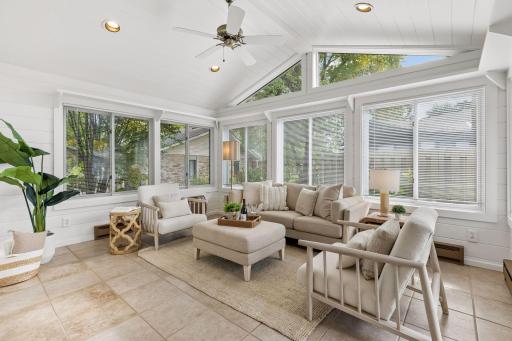 1860 Juneau Lane N, Plymouth, MN 55447