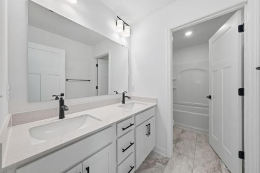 18356 Huntley Trail, Lakeville, MN 55044