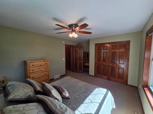 5013 Hidden Acres Circle, Saint Cloud, MN 56301