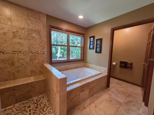 5013 Hidden Acres Circle, Saint Cloud, MN 56301