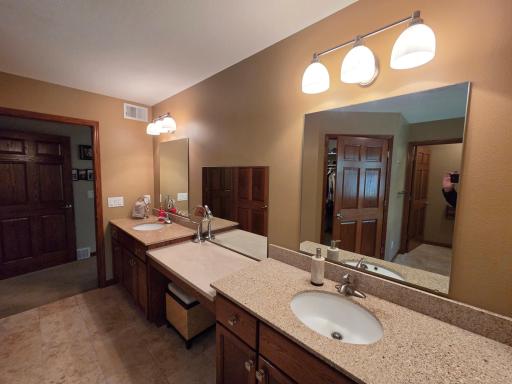 5013 Hidden Acres Circle, Saint Cloud, MN 56301
