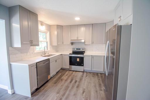 2115 E River Road NE, Rochester, MN 55906