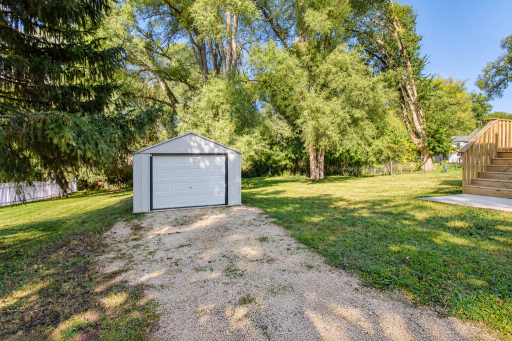 2115 E River Road NE, Rochester, MN 55906