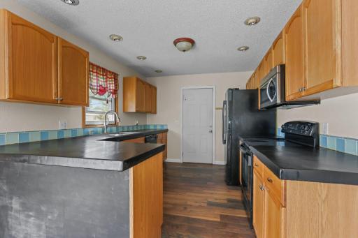 1600 131st Avenue NE, Blaine, MN 55449
