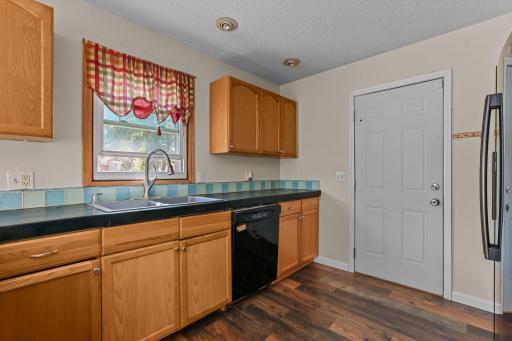1600 131st Avenue NE, Blaine, MN 55449