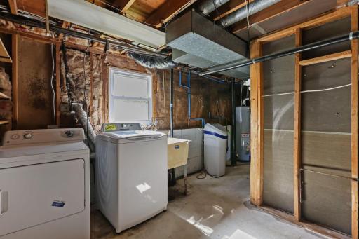 1600 131st Avenue NE, Blaine, MN 55449