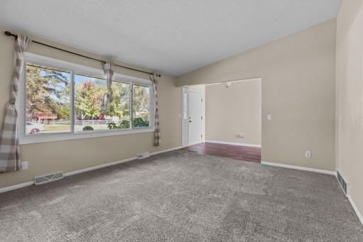 1600 131st Avenue NE, Blaine, MN 55449