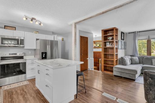 1221 13th Avenue SW, Willmar, MN 56201