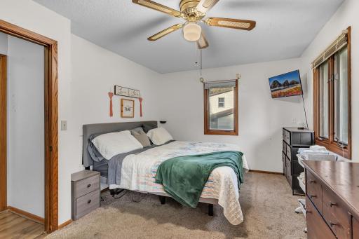 1221 13th Avenue SW, Willmar, MN 56201