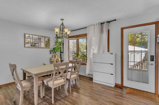 1221 13th Avenue SW, Willmar, MN 56201