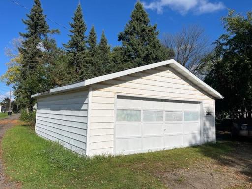 1909 Southern Drive, Virginia, MN 55792