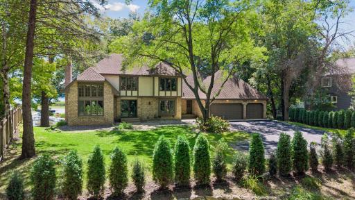 5720 Oakview Lane N, Plymouth, MN 55442
