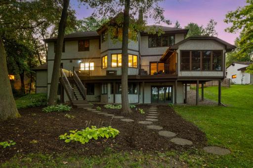 5720 Oakview Lane N, Plymouth, MN 55442