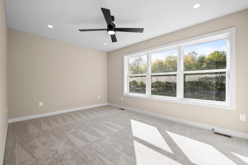 Versatile 4th bedroom, loft, playroom or another office