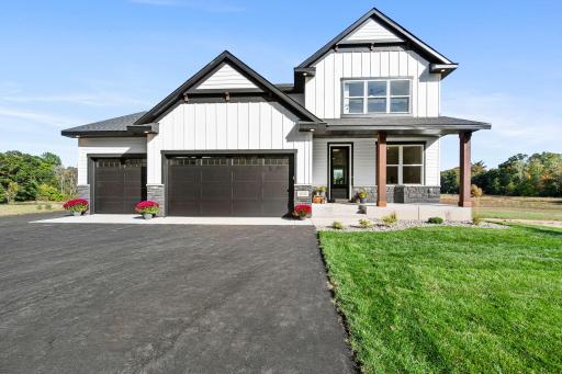 41315 Fairfax Lane, North Branch, MN 55056