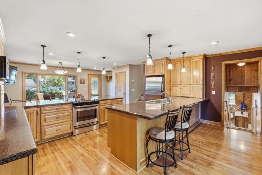 132 Quality Avenue S, Lakeland, MN 55043