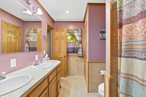 132 Quality Avenue S, Lakeland, MN 55043
