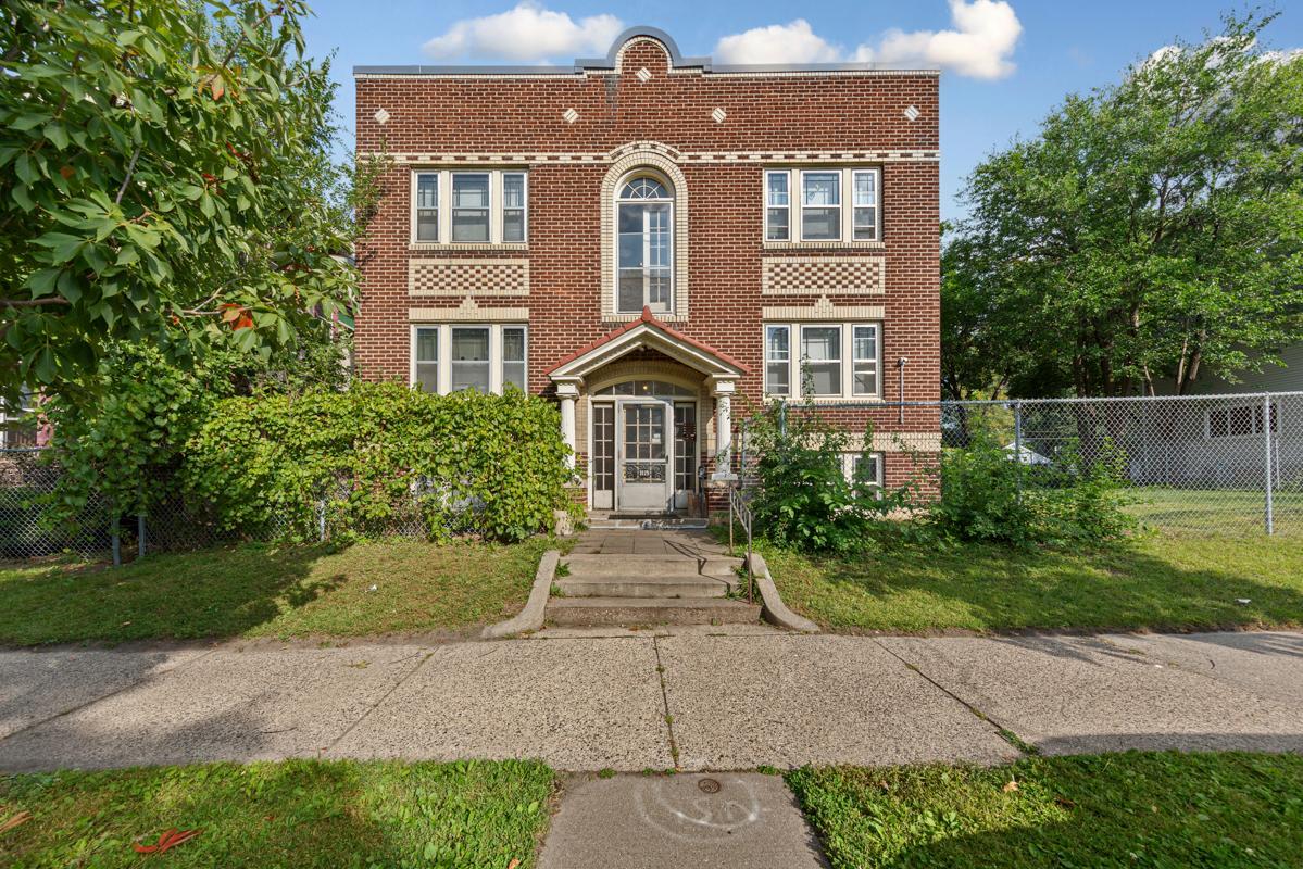 Property photo for 3125 3rd Avenue S, Minneapolis, MN 55408