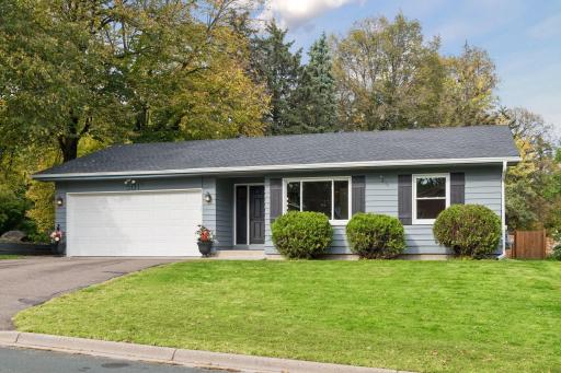 501 Laredo Lane, Chanhassen, MN 55317