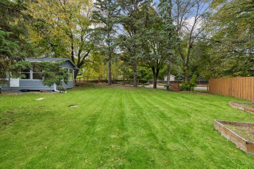 501 Laredo Lane, Chanhassen, MN 55317