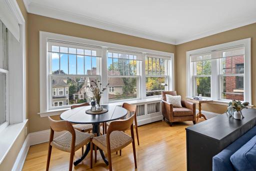 Wrap around windows for a panoramic view