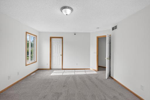 4600 Blaine Avenue, 2202, Inver Grove Heights, MN 55076