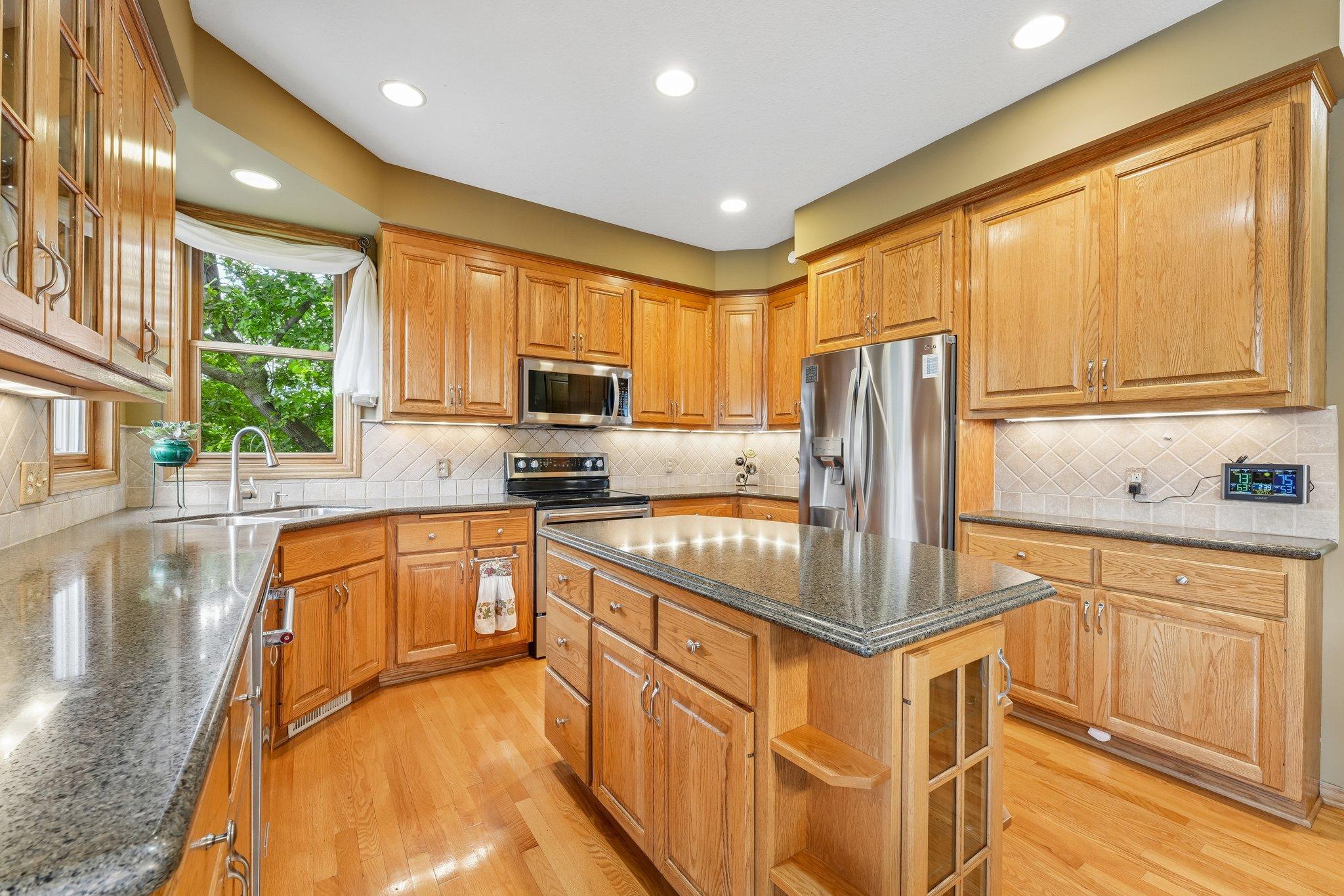 28-web-or-mls-Orchid Ln-S1809-028.jpg