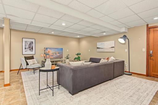 214 Windsor Court, New Brighton, MN 55112