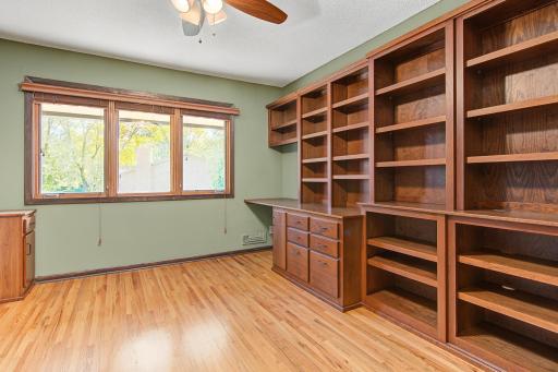 214 Windsor Court, New Brighton, MN 55112