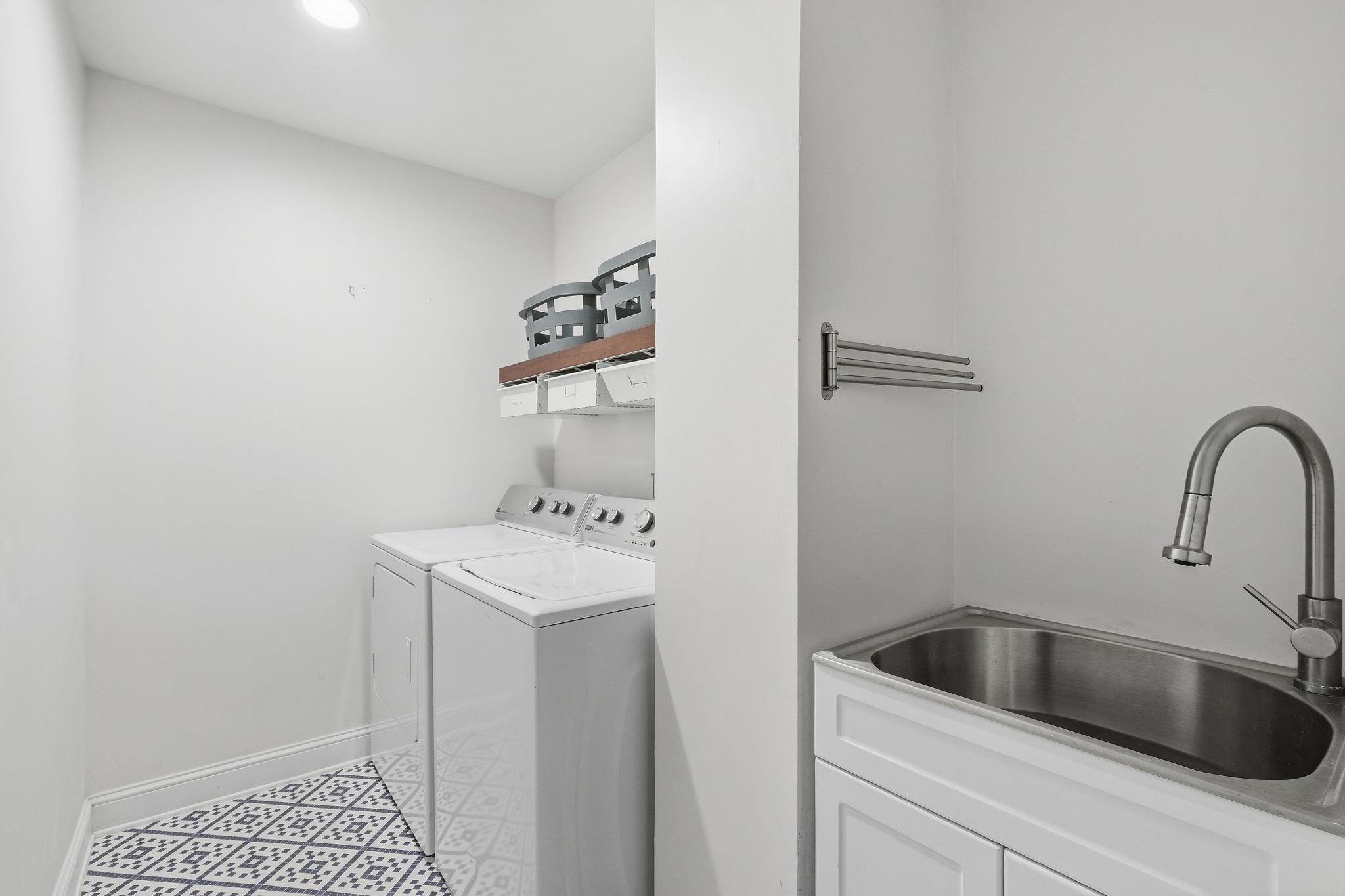 19-web-or-mls-486_Rimrock_Dr_Apple_Valley_MN_55124_025.jpg