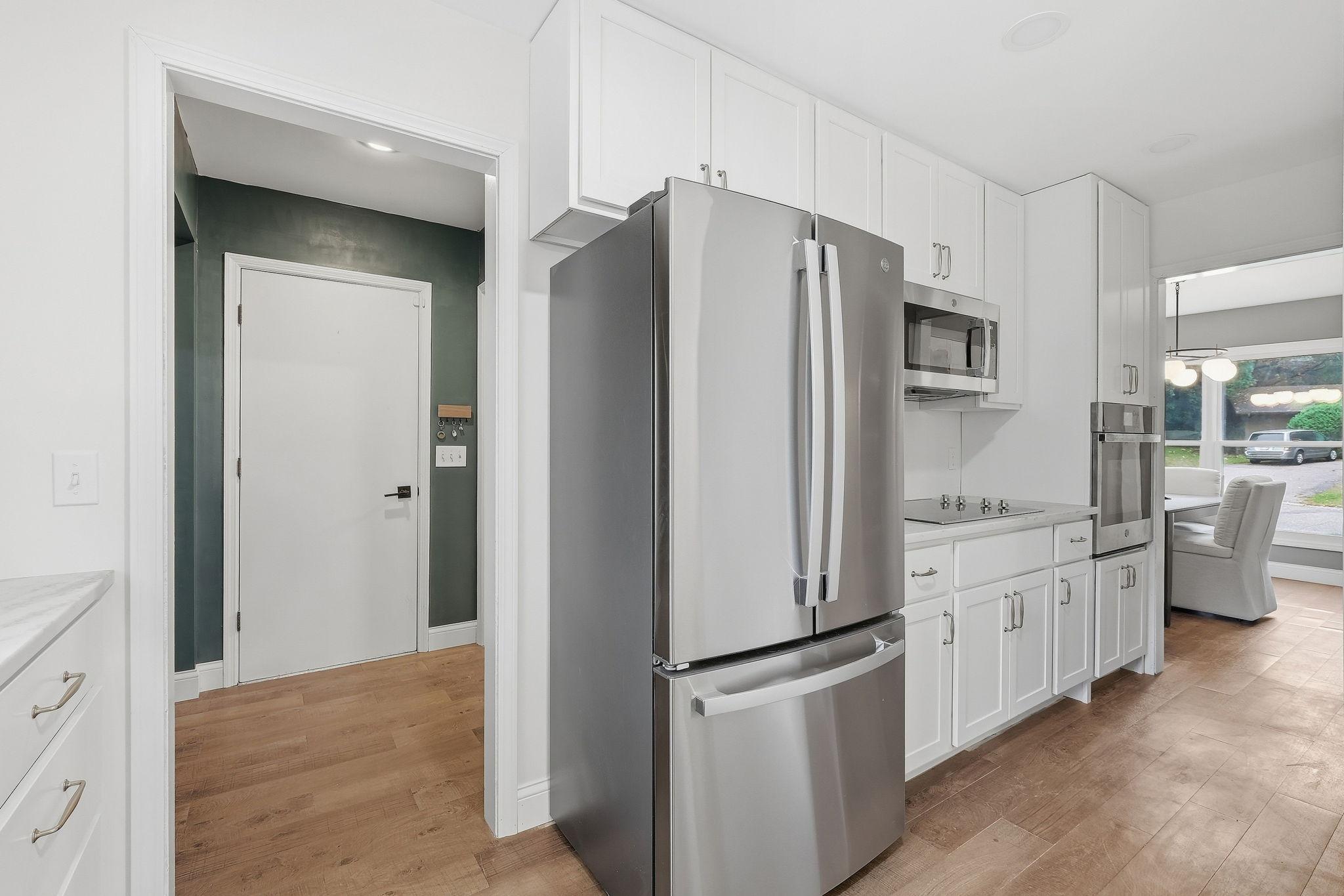 17-web-or-mls-486_Rimrock_Dr_Apple_Valley_MN_55124_023.jpg