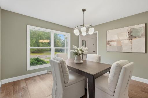 7-web-or-mls-486_Rimrock_Dr_Apple_Valley_MN_55124_013.jpg