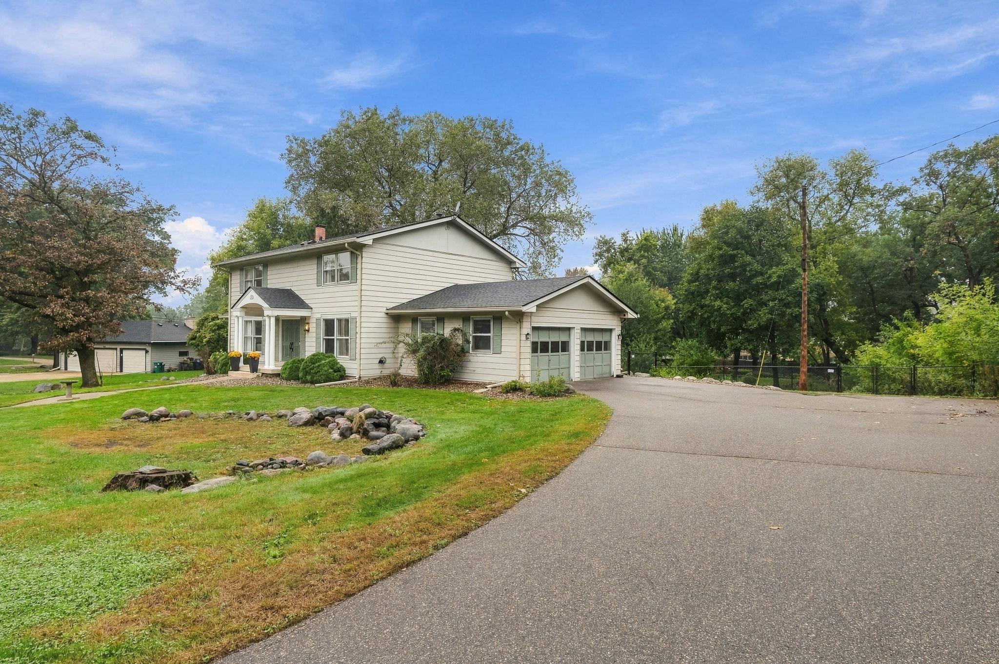 4-web-or-mls-486_Rimrock_Dr_Apple_Valley_MN_55124_029.jpg