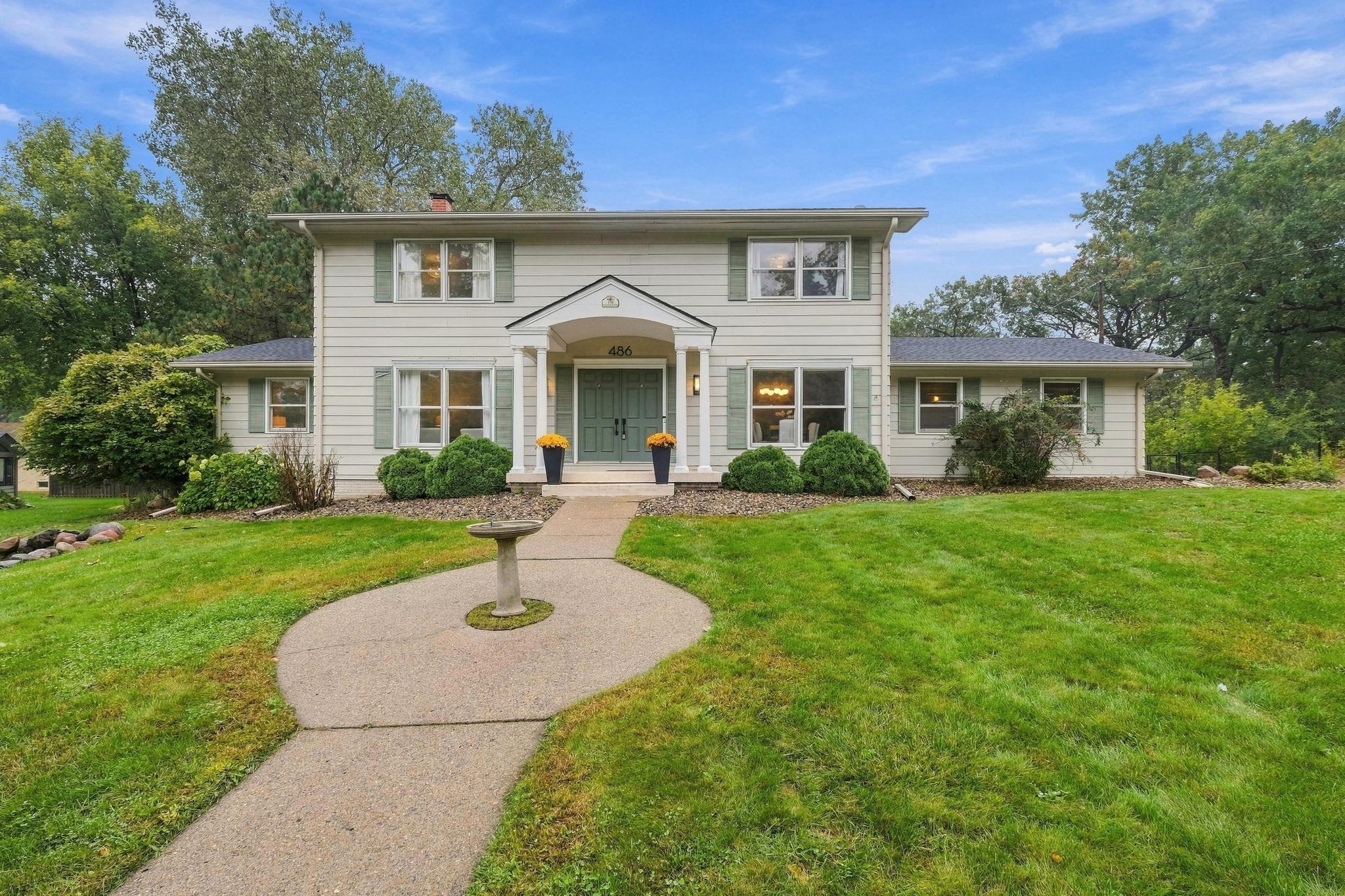 2-web-or-mls-486_Rimrock_Dr_Apple_Valley_MN_55124_027.jpg