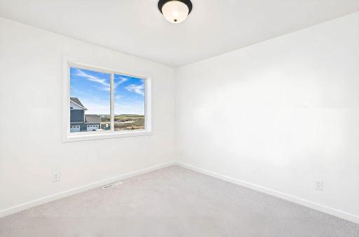 2516 38th Avenue S, Moorhead, MN 56560