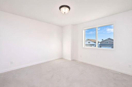 2516 38th Avenue S, Moorhead, MN 56560