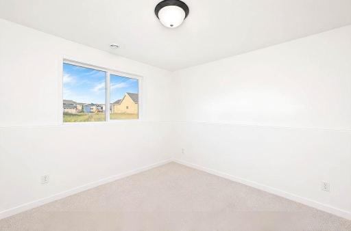 2516 38th Avenue S, Moorhead, MN 56560