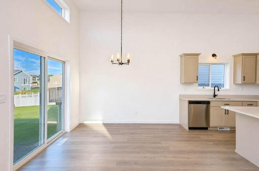 2516 38th Avenue S, Moorhead, MN 56560