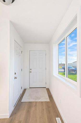 2516 38th Avenue S, Moorhead, MN 56560