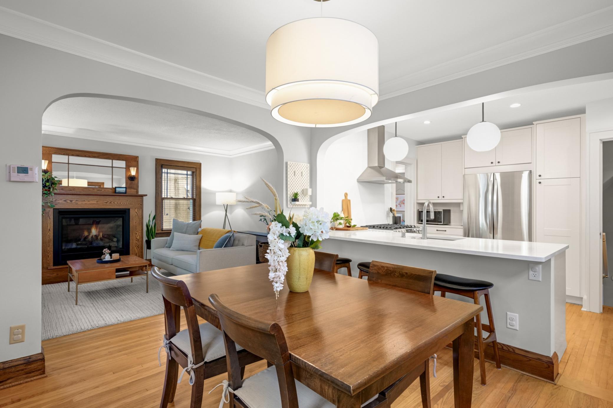 Living / Dining room kitchen
