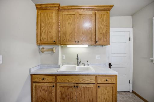 806 6th Avenue NW, Austin, MN 55912