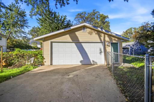 806 6th Avenue NW, Austin, MN 55912