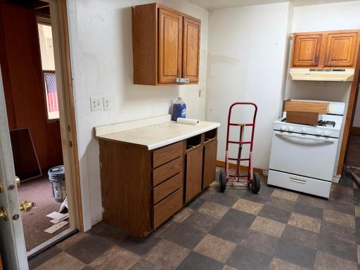 894 5th Street E, Saint Paul, MN 55106