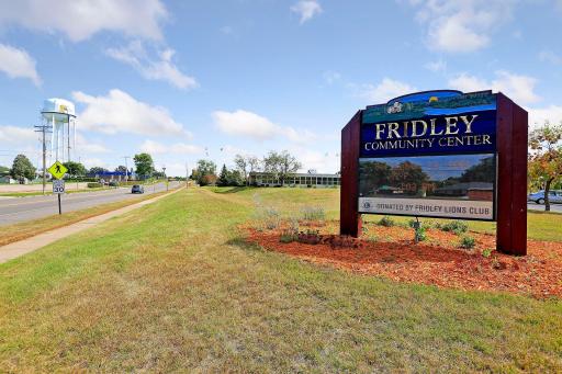 21 70th Way NE, Fridley, MN 55432