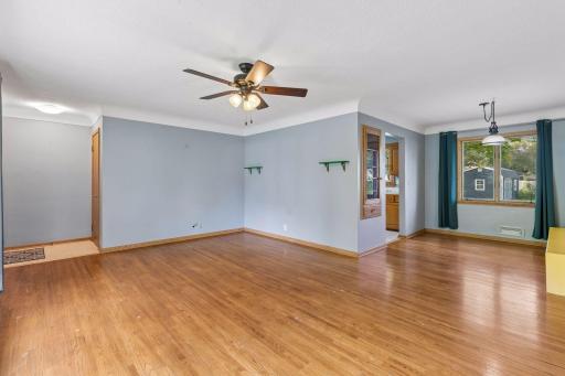 21 70th Way NE, Fridley, MN 55432