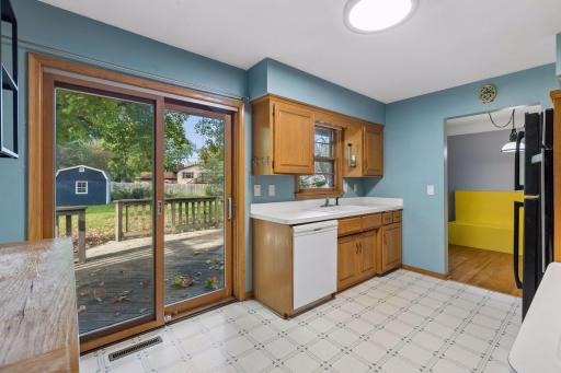 21 70th Way NE, Fridley, MN 55432