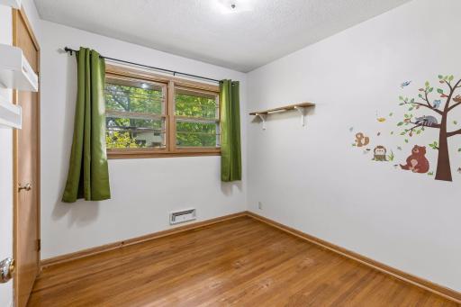21 70th Way NE, Fridley, MN 55432